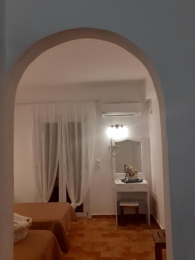 Marili Downstairs Apartments Roda  Zewnętrze zdjęcie